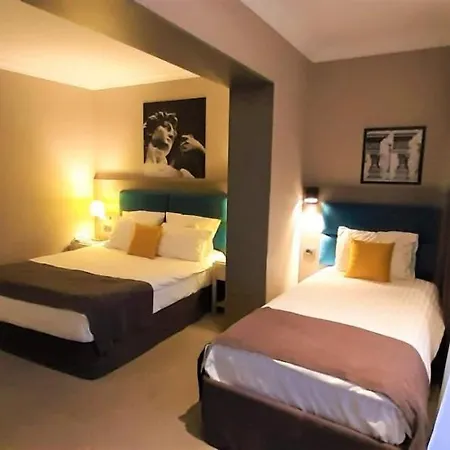 Dumbrava Hotel