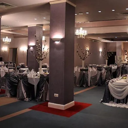 فندق Dumbrava 4*